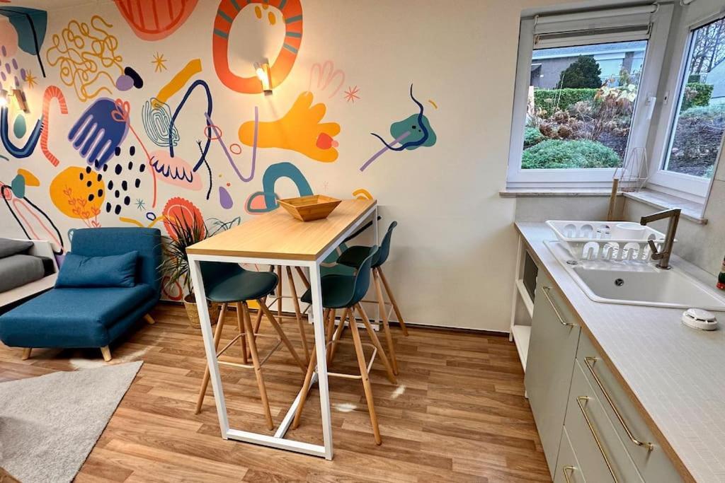 Péruwelz La Fresque D'Heloise - Appartement 1 Chambre 2 Lits Doubles מראה חיצוני תמונה